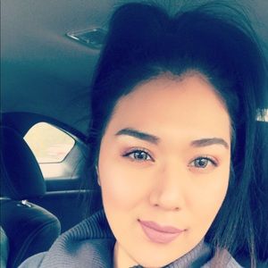 Meet your Posher, Janeth